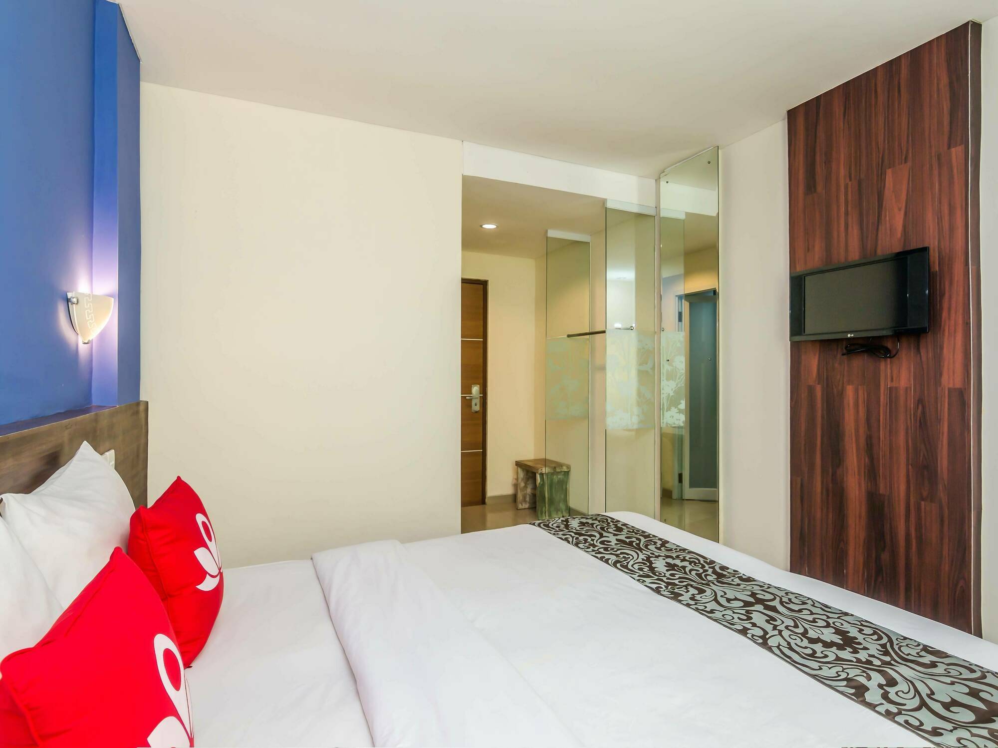 Zen Rooms Basic Jimbaran Taman Mulia エクステリア 写真
