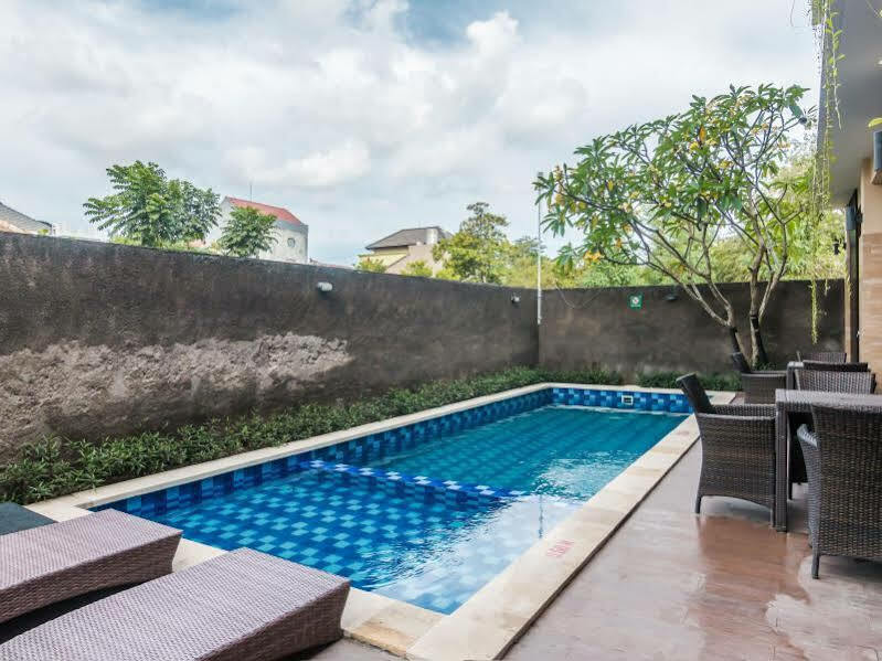 Zen Rooms Basic Jimbaran Taman Mulia エクステリア 写真