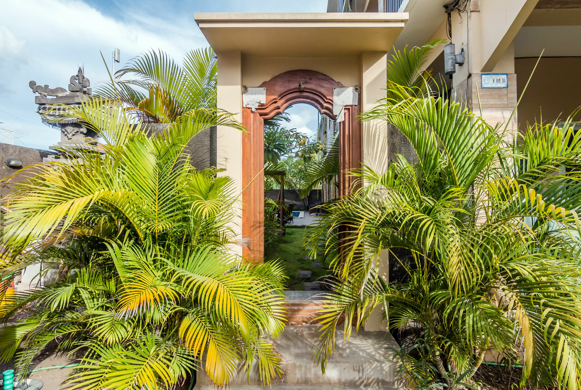 Zen Rooms Basic Jimbaran Taman Mulia エクステリア 写真